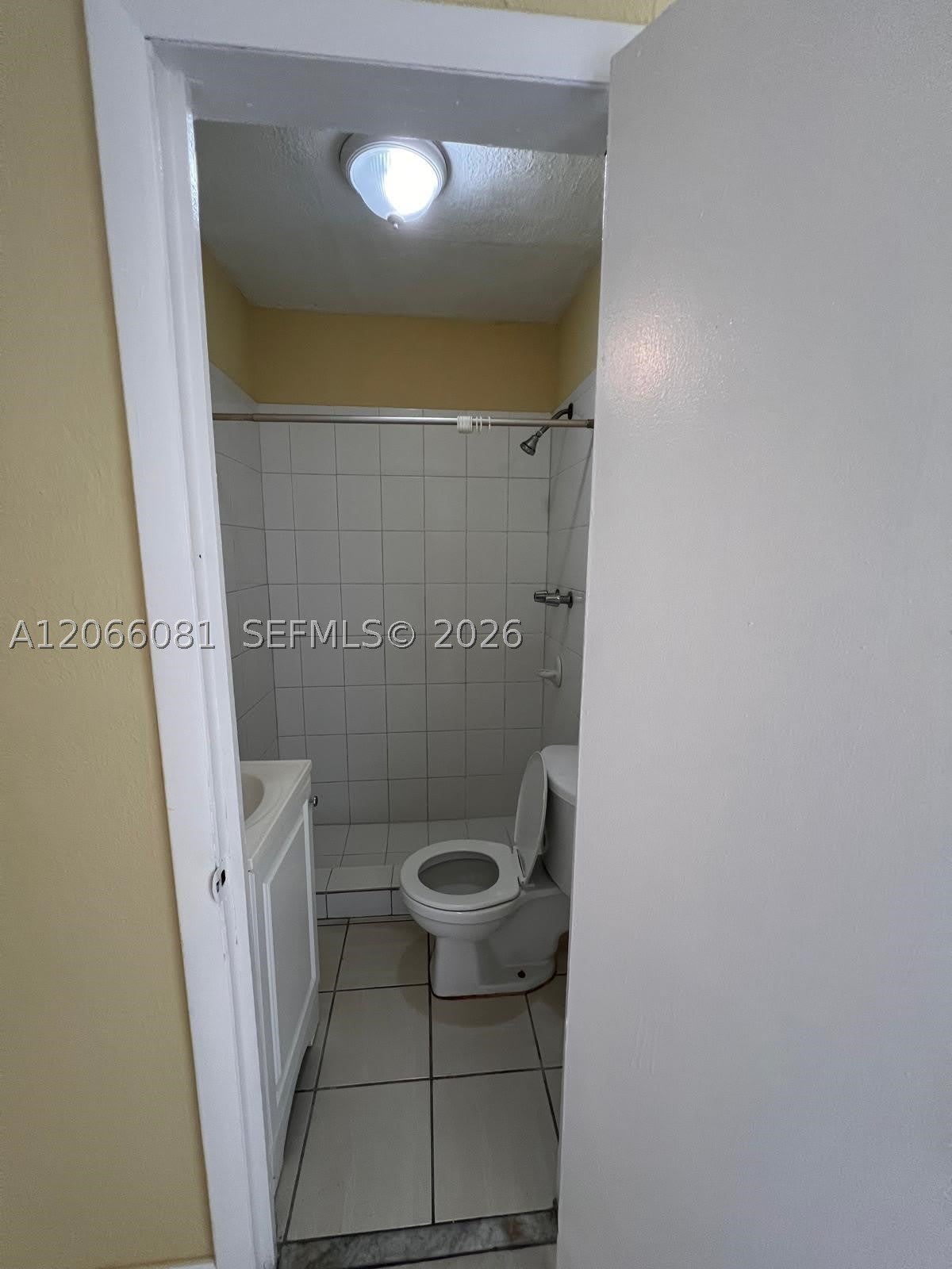 1625 NW 35th St – photo 5