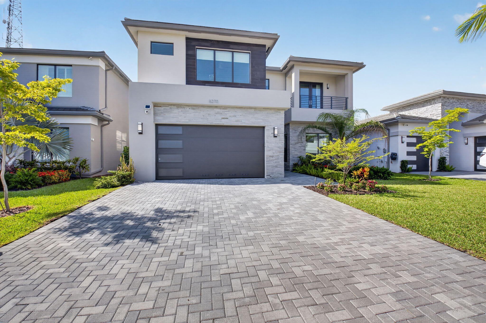 8270 Essex Country Club Drive – photo 2