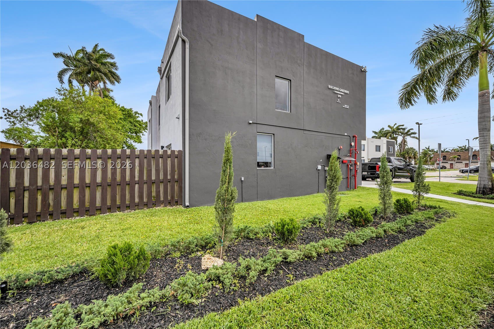 170 NW 158th St – photo 2
