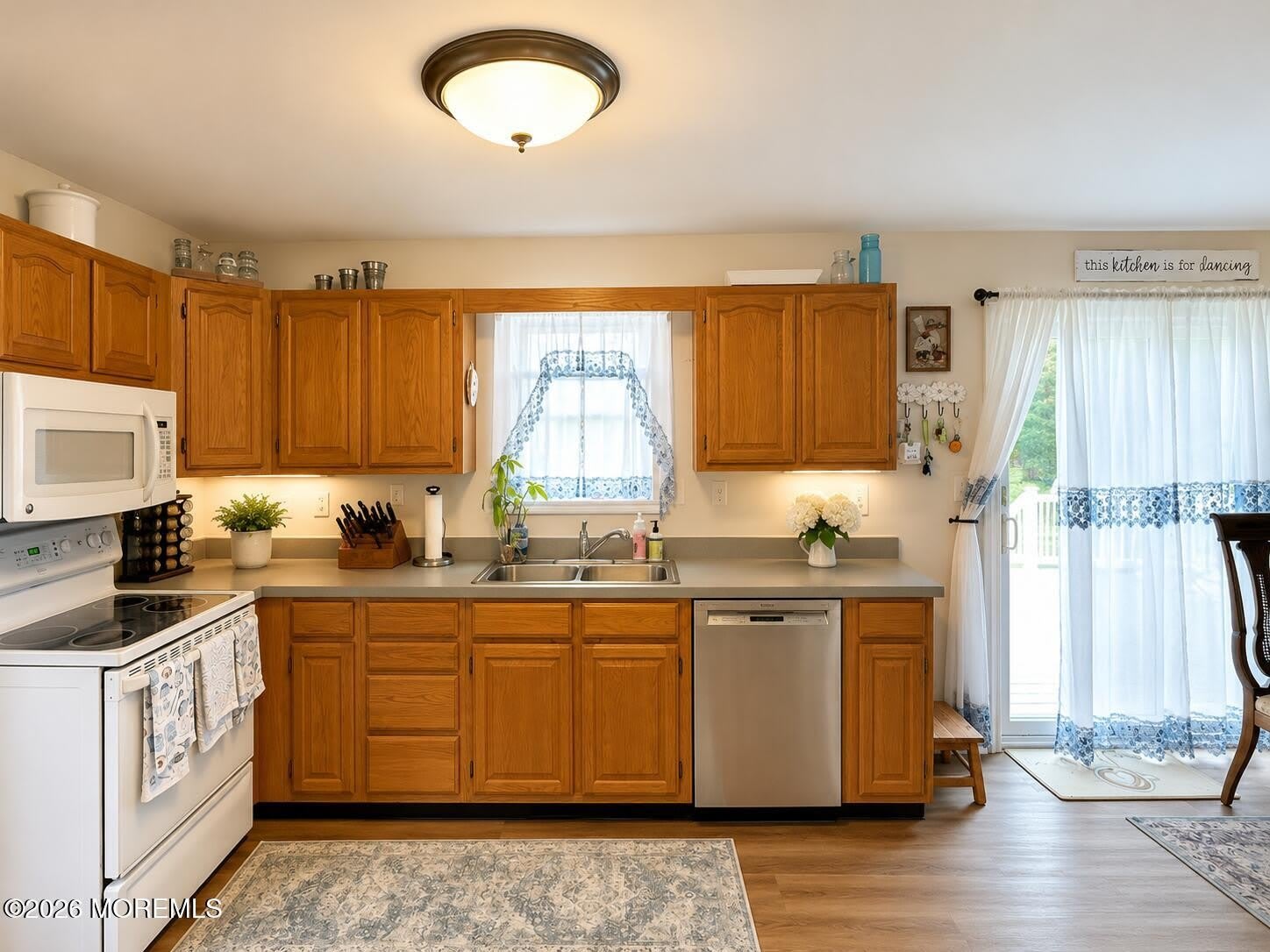 251 West Street – photo 2