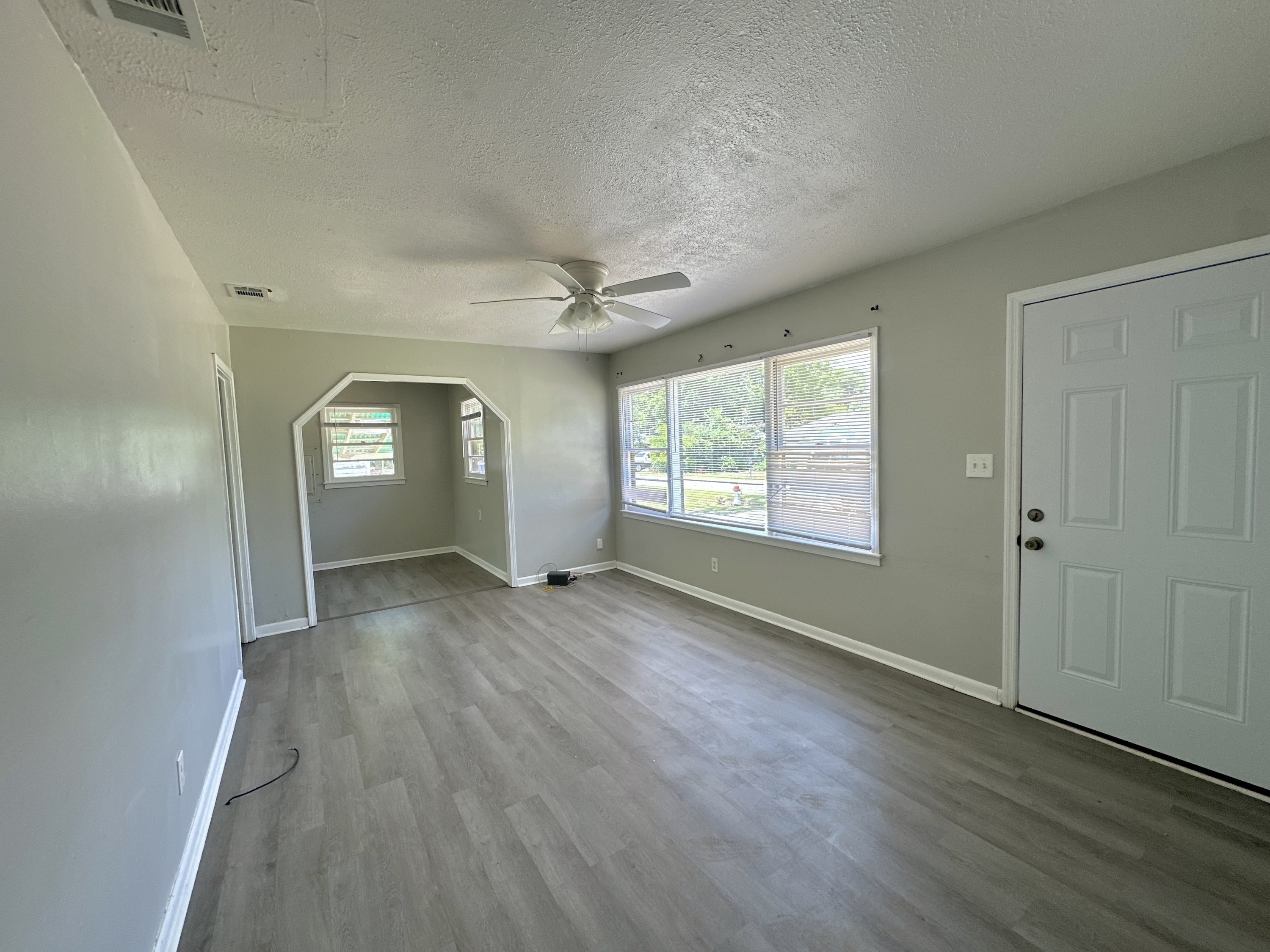 803 Lausanne Drive – photo 3