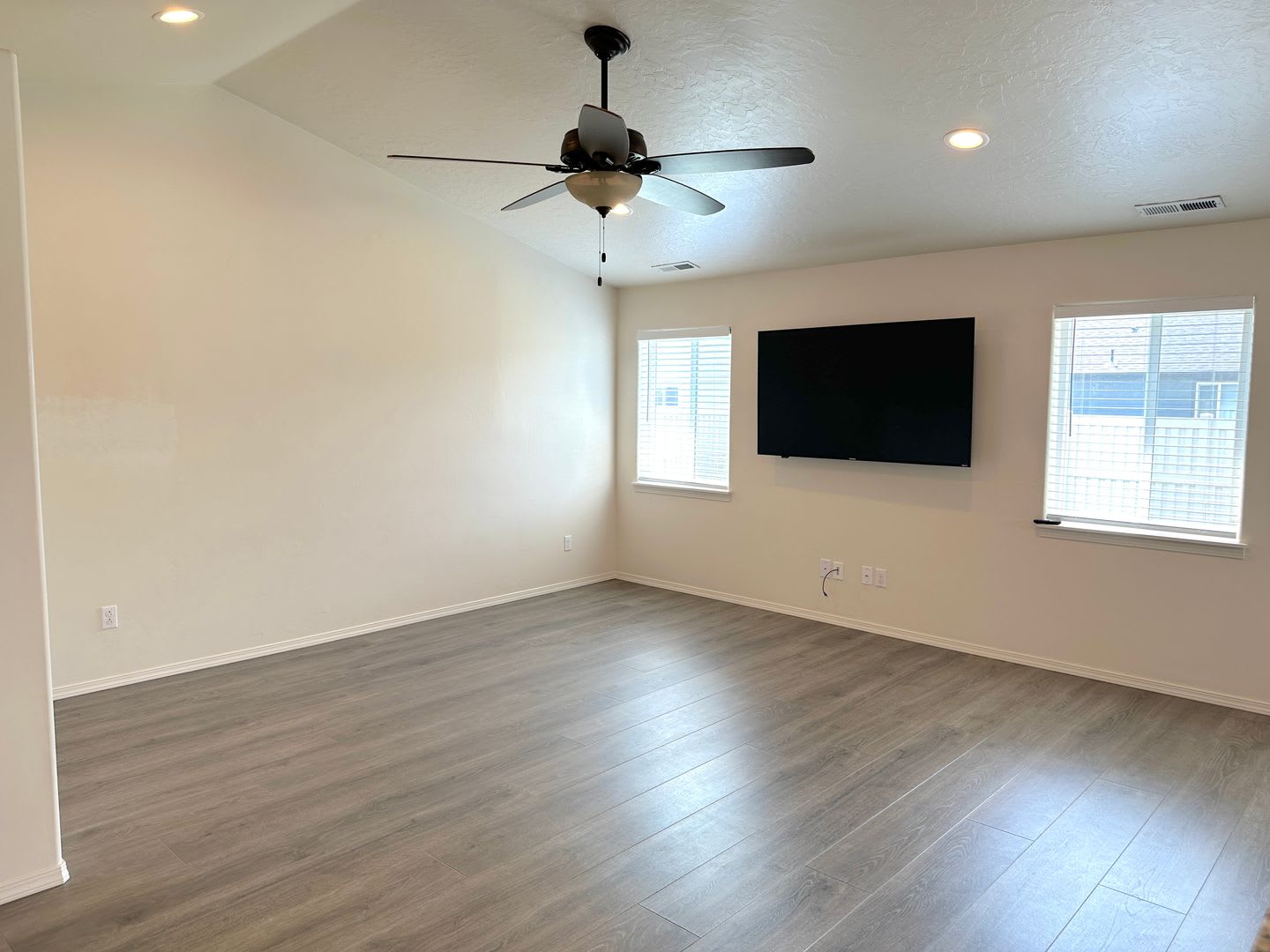 3-Bedroom in Middleton – photo 5