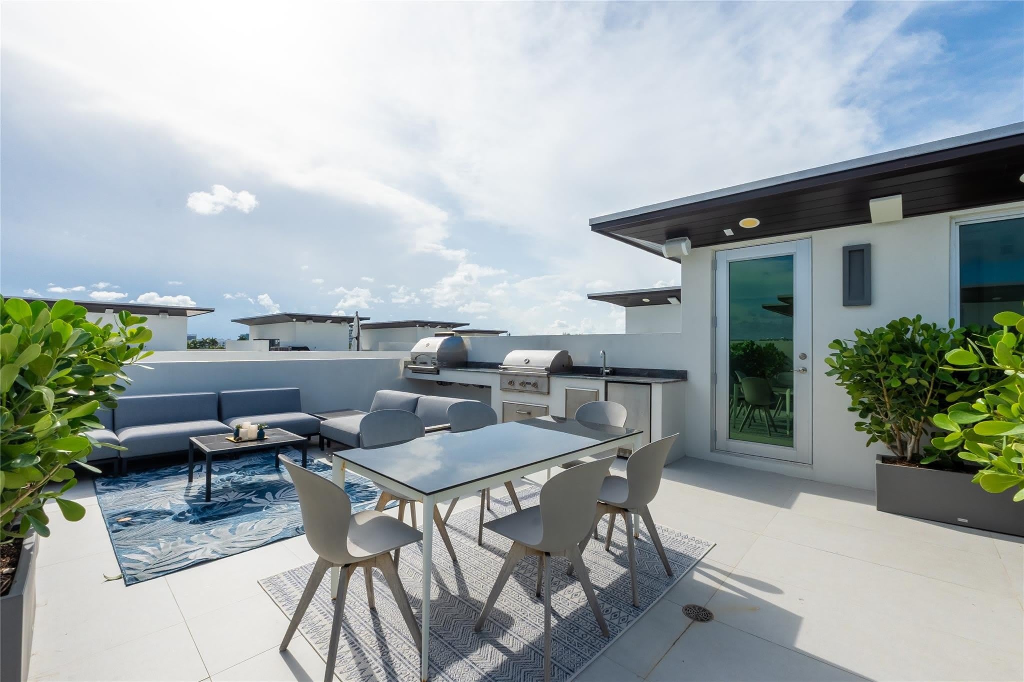 244 Garden Court 244 – photo 2