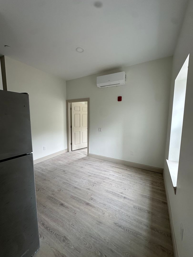 Brand NEW 1 Bed/ 1 Bath Apartment in Providence! – photo 5