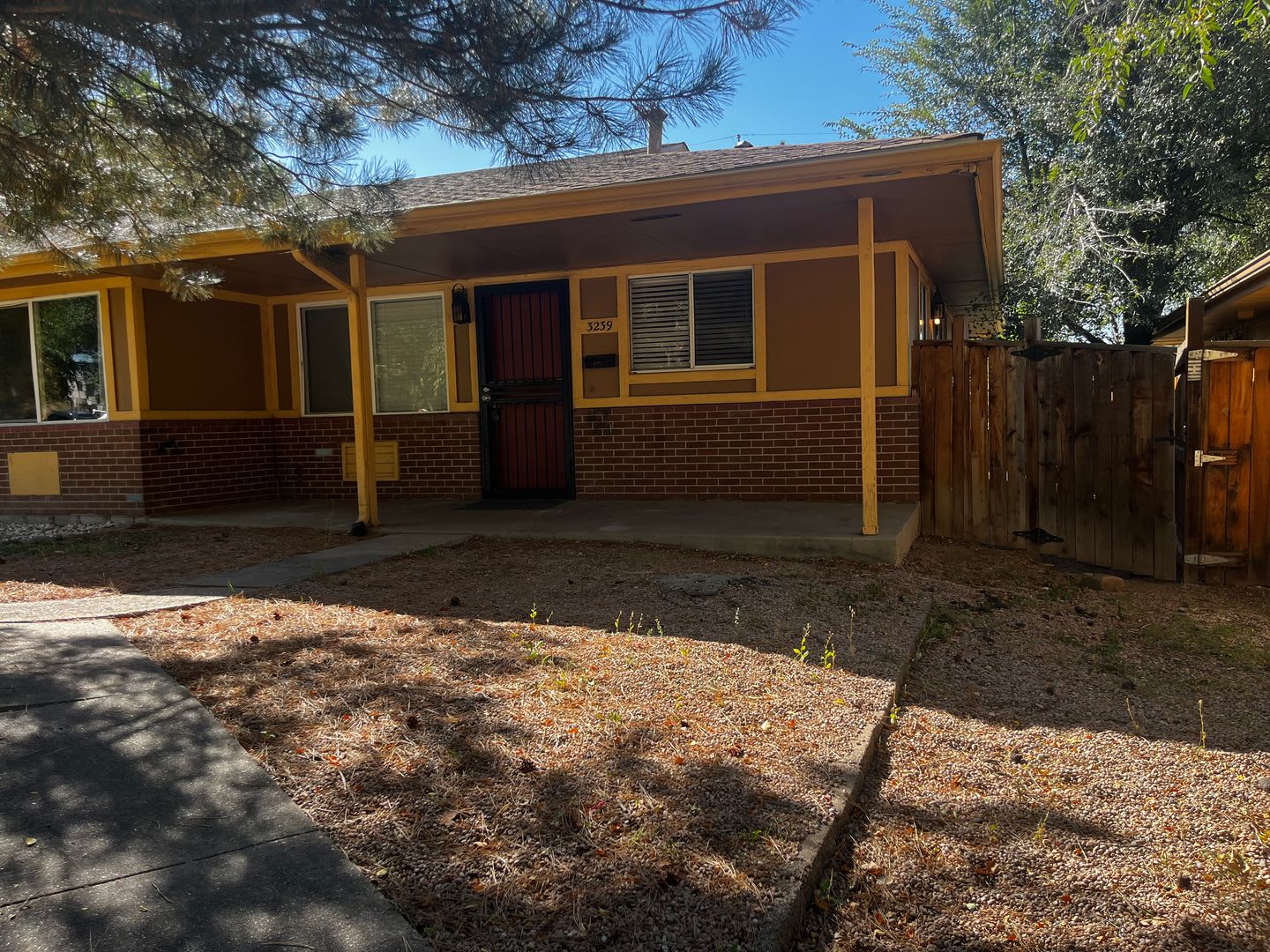 2 Bed, 1 Bath Patio TownHome in the Clayton Neighborhood – photo 2