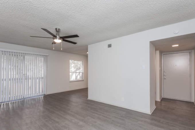 901 W Silver Sands Dr, #610 – photo 2