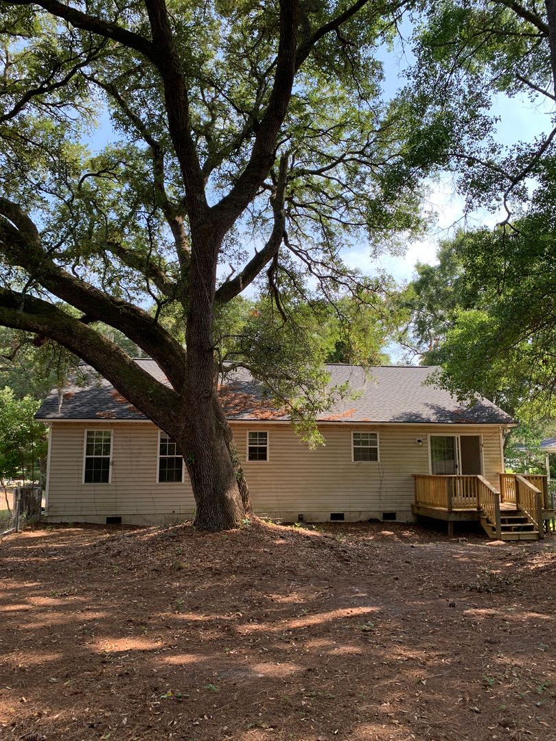 3 Bedroom 2 Bath House on Friendly Lane – photo 3