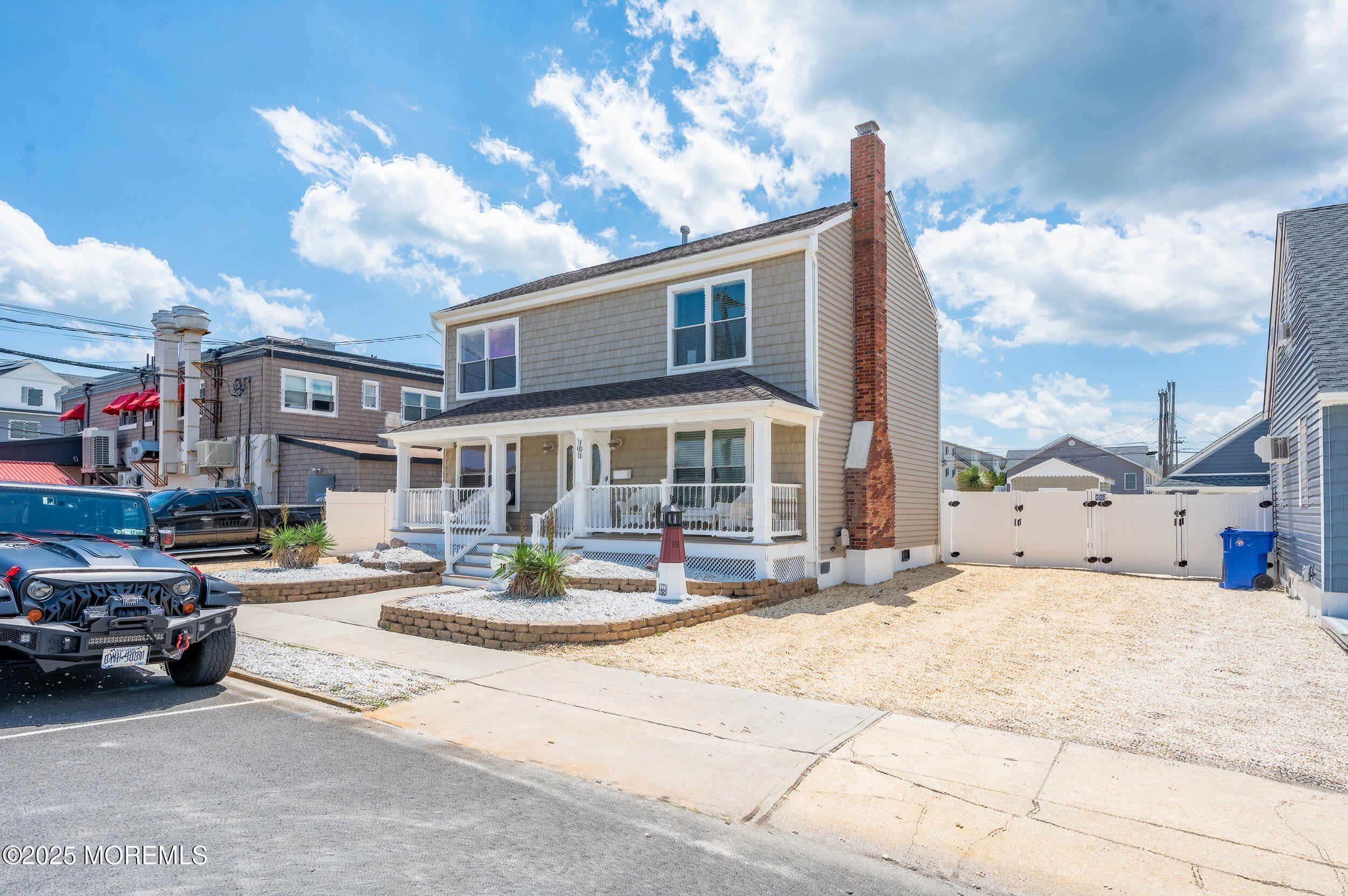 101 7th Avenue – photo 2