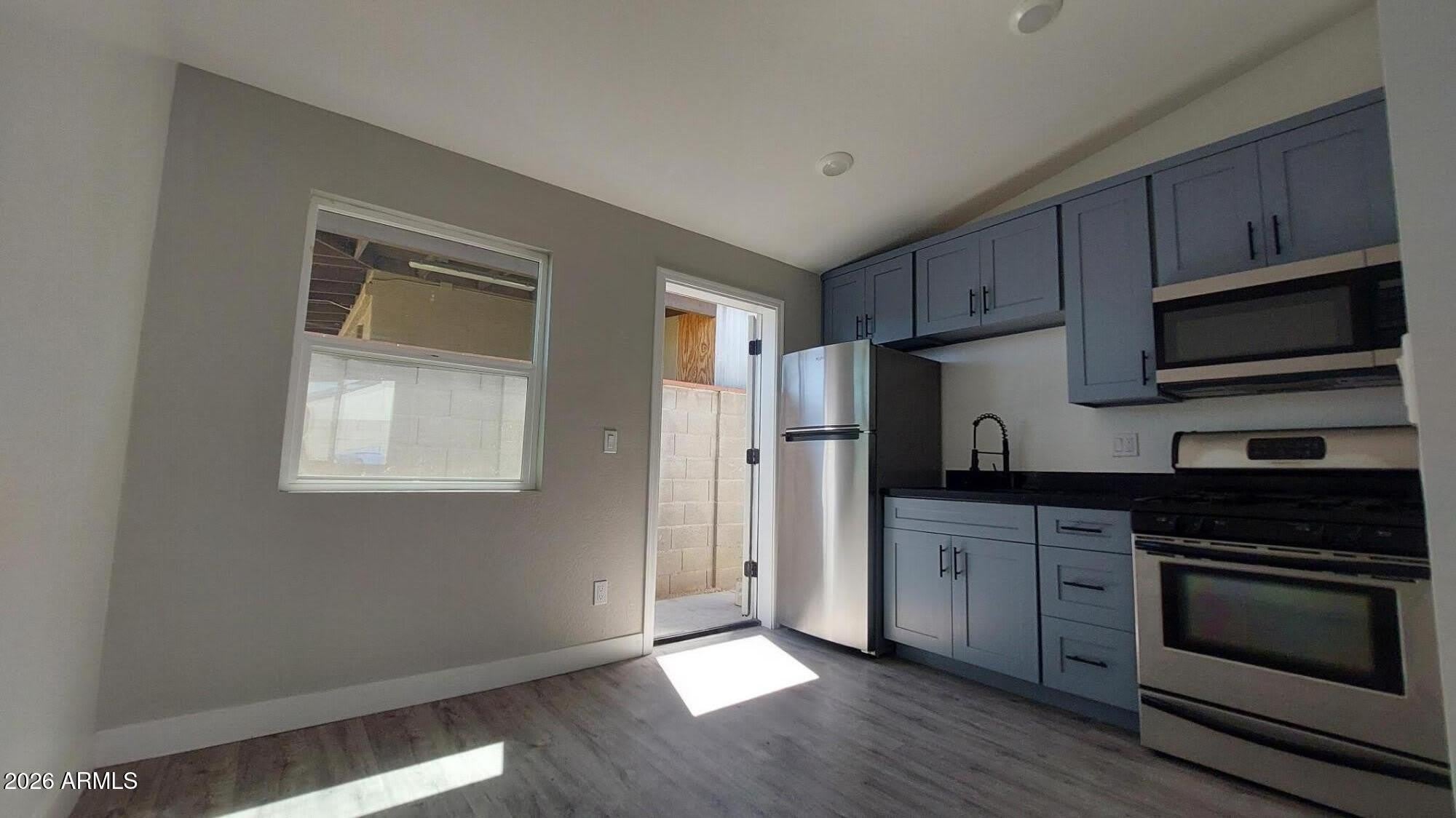 1917 E Monroe Street – photo 4