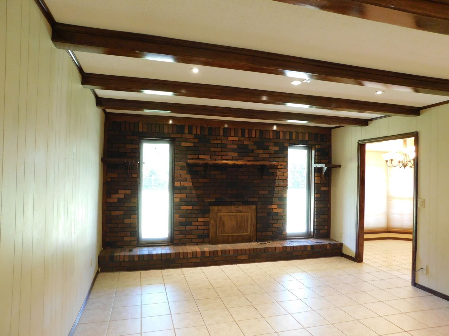 Charming 3 Bedroom 2 Bath House – photo 5