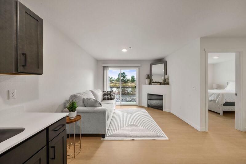 916 S. Holladay Drive – photo 1