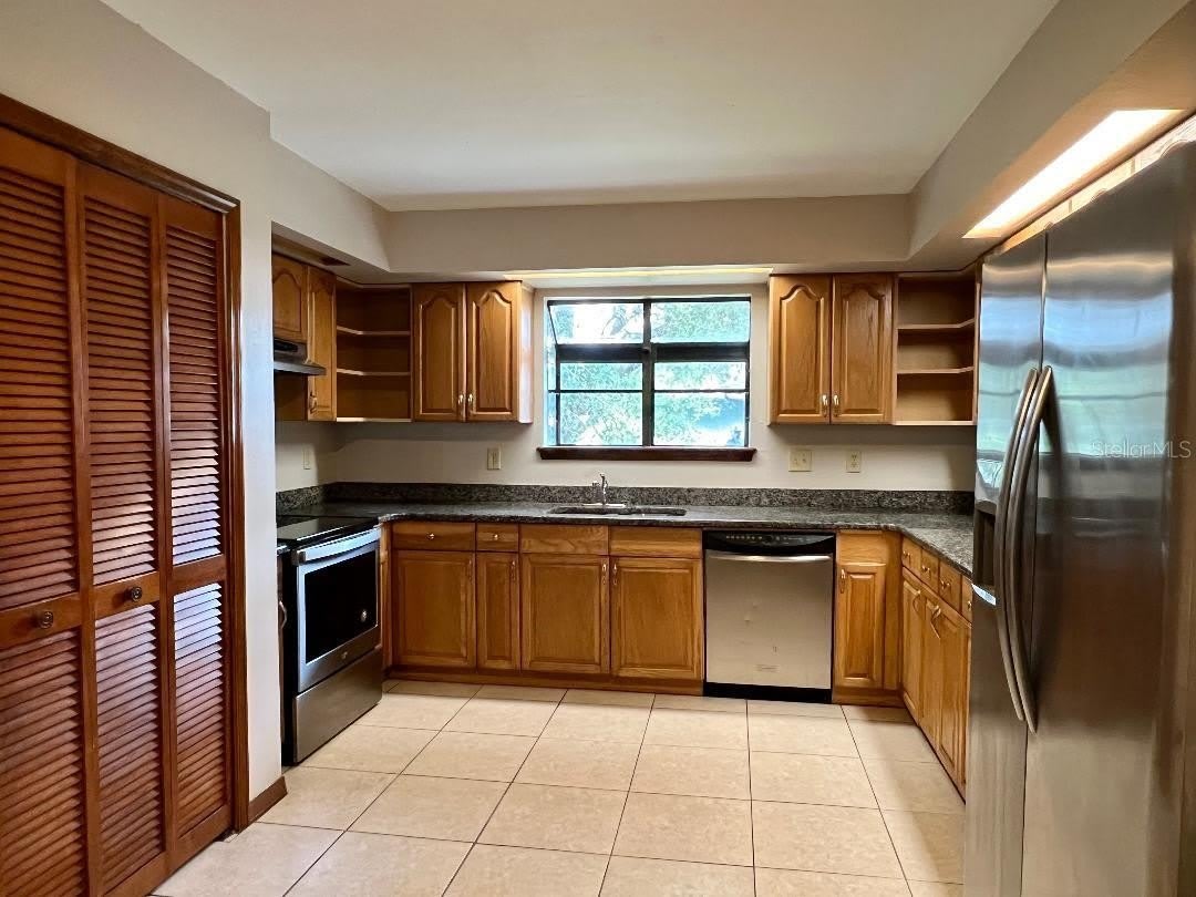 854 HUMPHREY Boulevard – photo 5