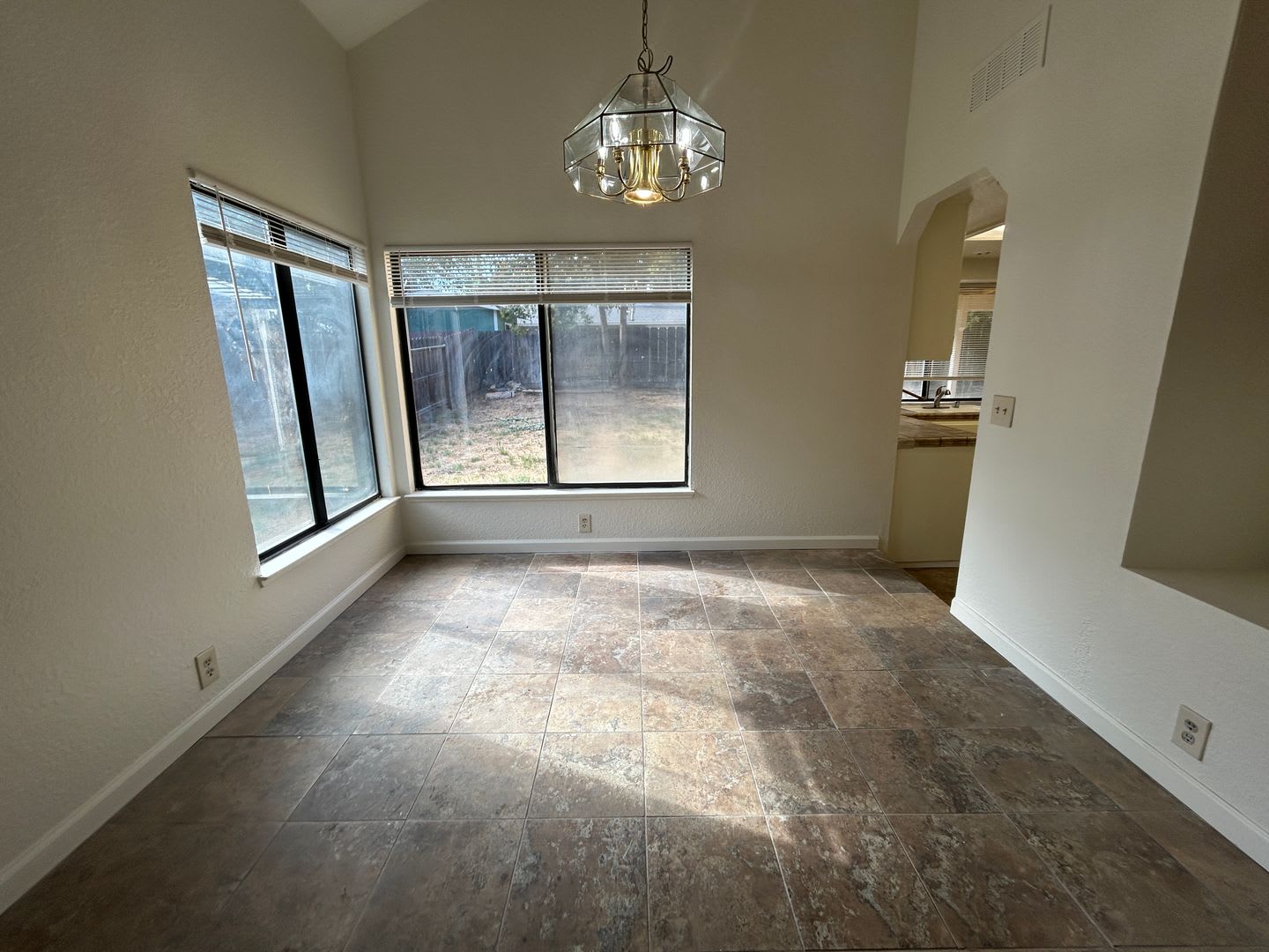 2036 Sheldon Dr – photo 4