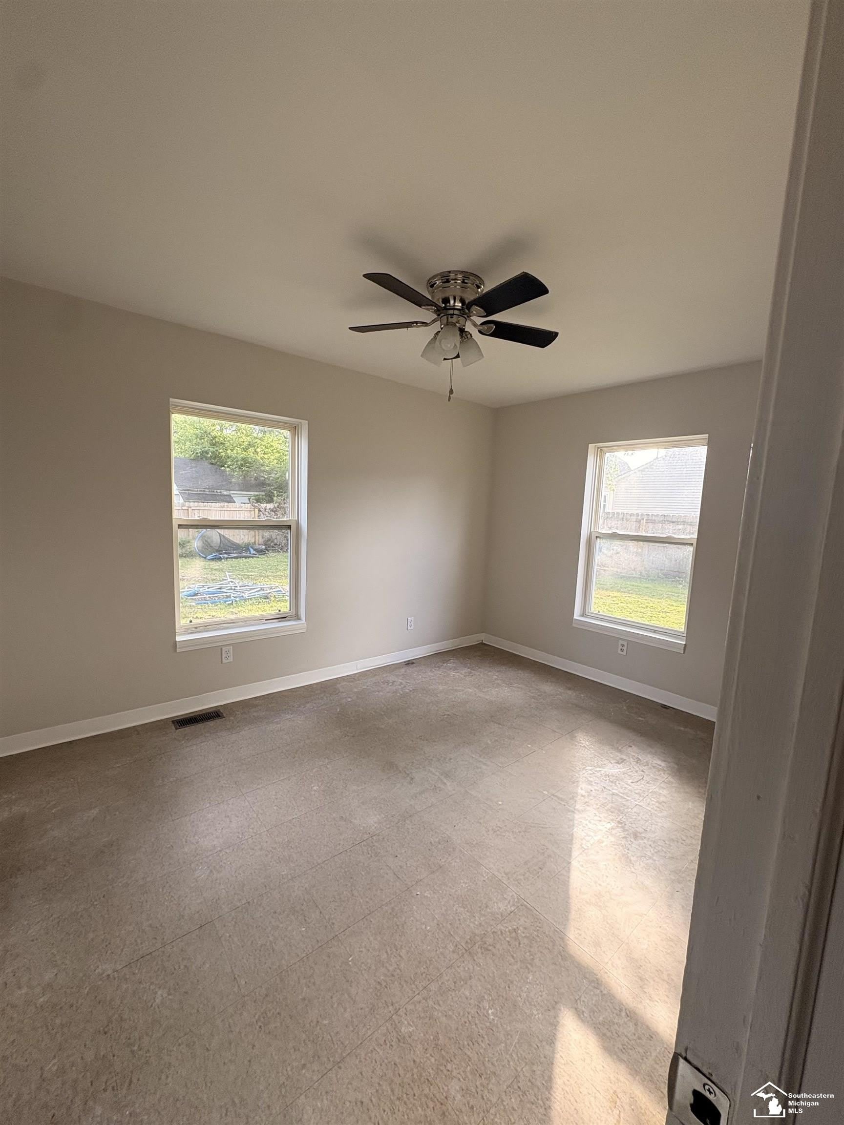 503 W 8th Street – photo 3