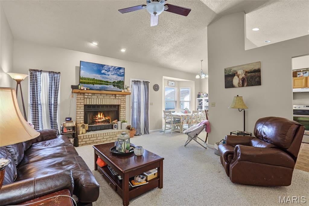 753 Forest Green Drive – photo 3