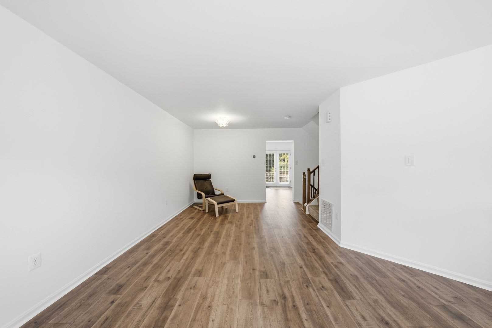 Spacious 3BR Townhome with Garage, Loft & Walkout Basement – Available for Immediate Occupancy! – photo 4