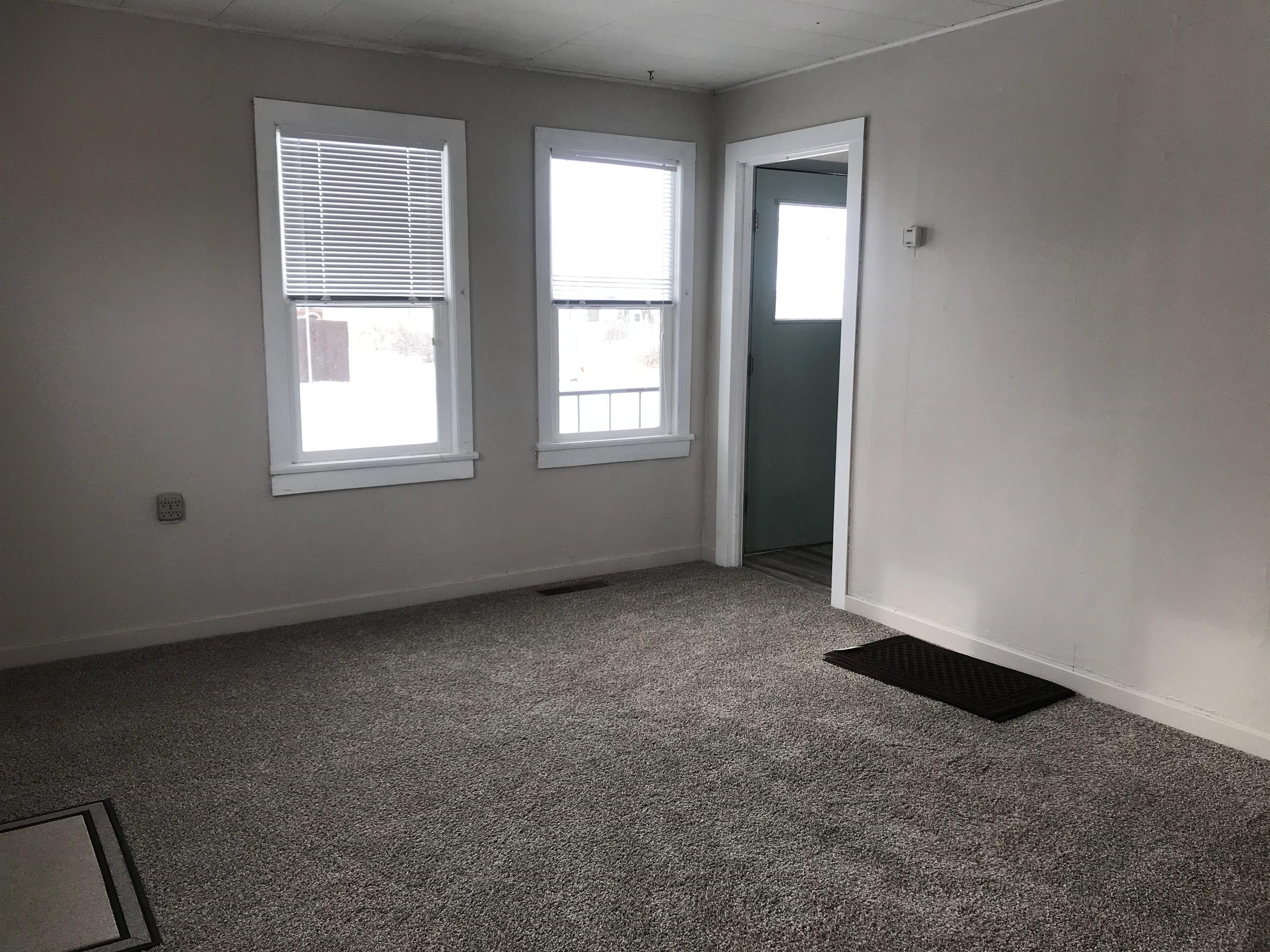 216 Noble Street – photo 3