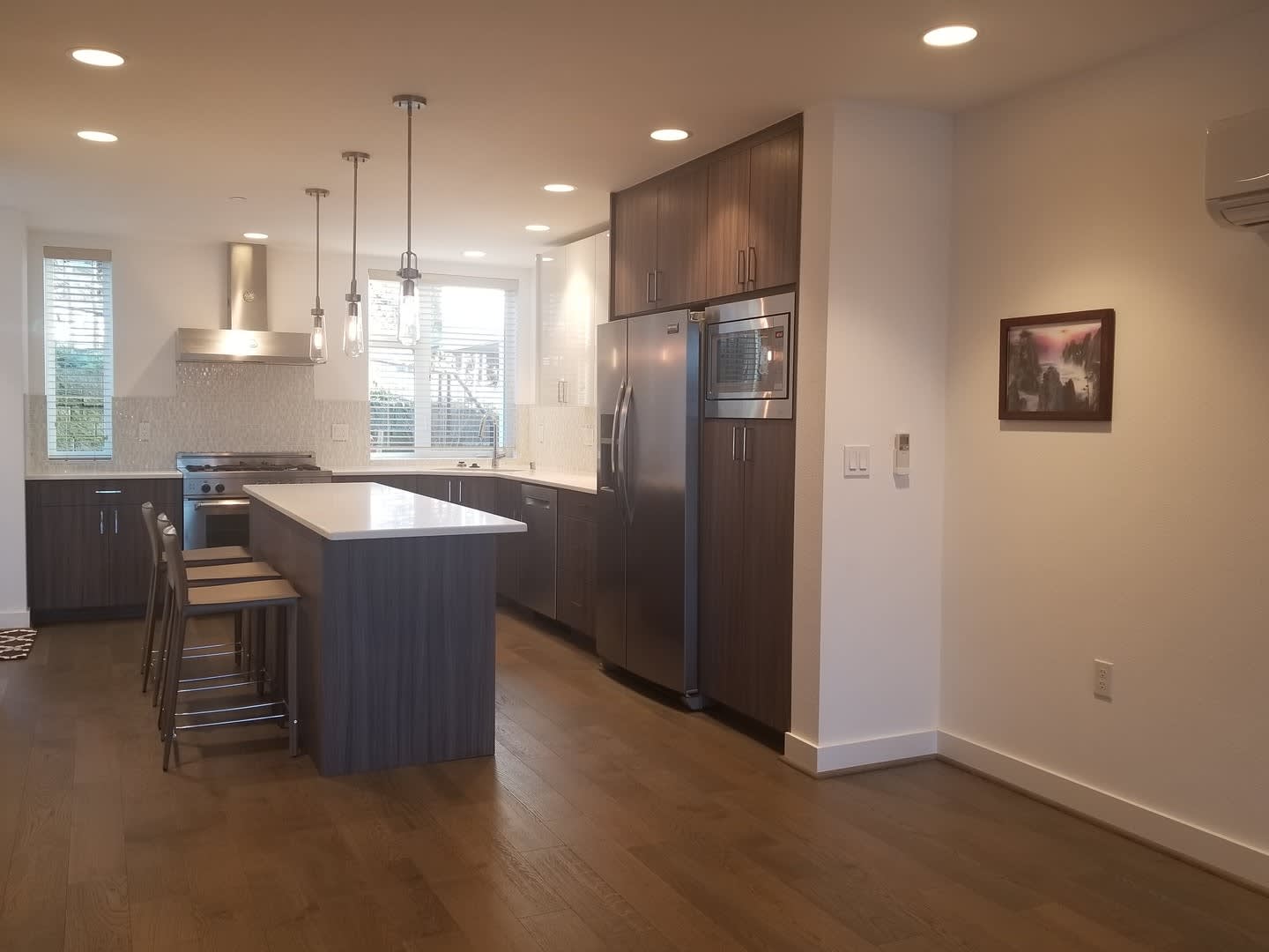 Spacious and modern townhome in Downtown Bellevue – photo 5