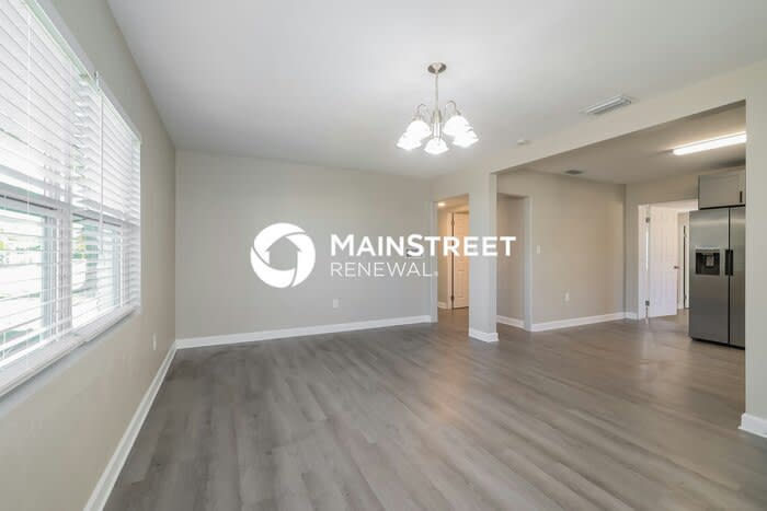 2024 10th Street Northwest – photo 3
