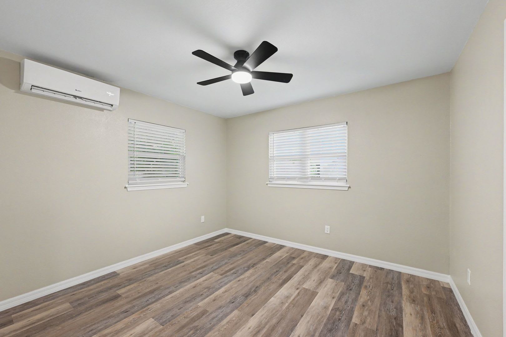 2850 Starlight Dr. – photo 5