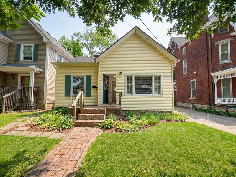 444 N Broadway – photo 1