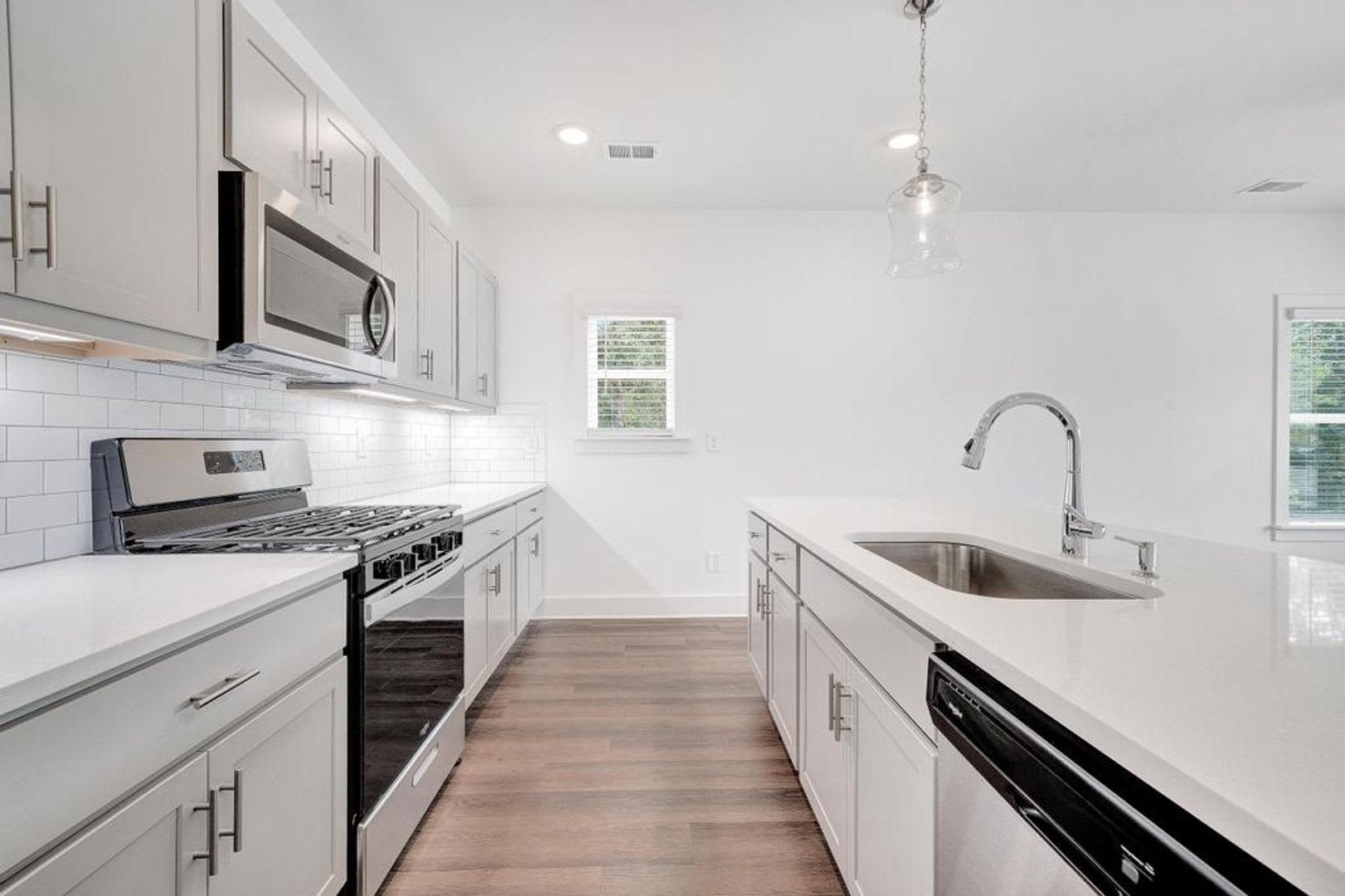 2 Bedroom with Bonus Office! – photo 4