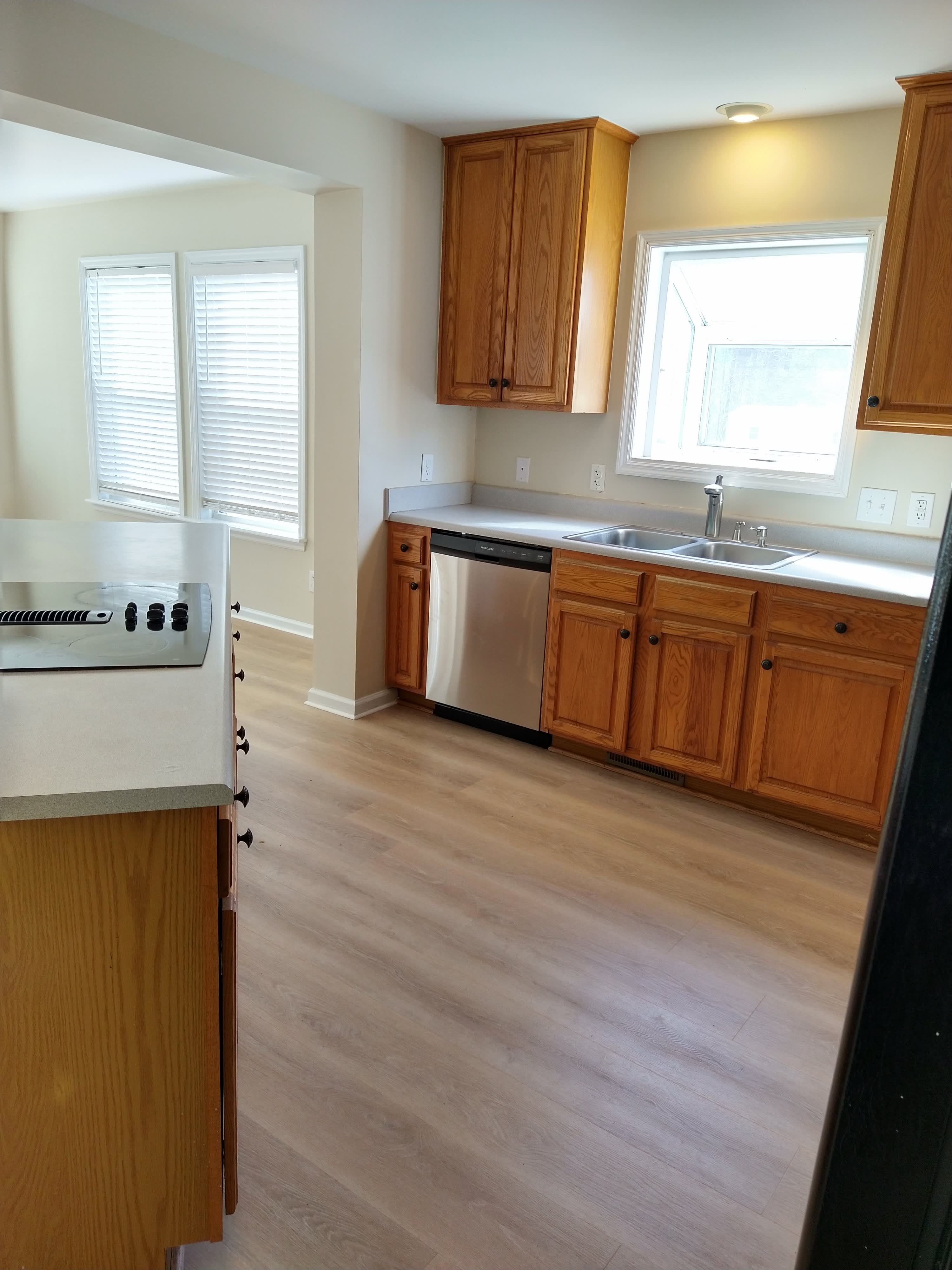 210 Riverbend Road – photo 3