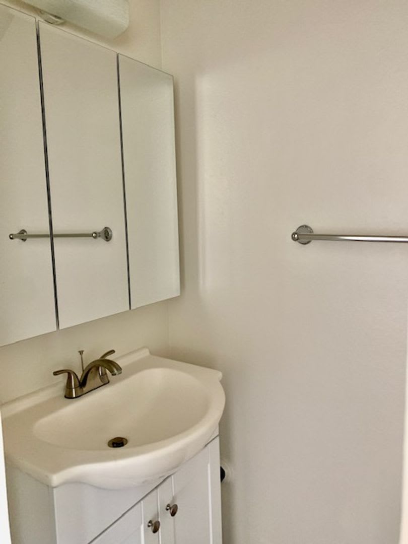 268 Douglas Street – photo 4
