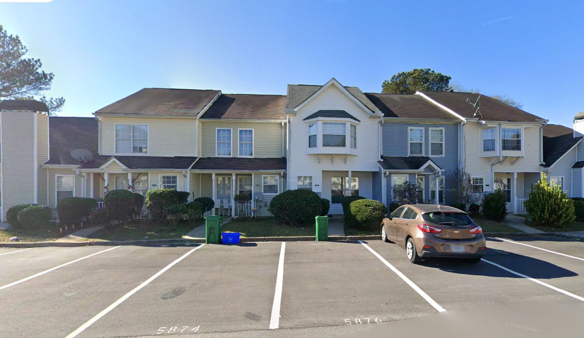 2 Bedroom/1.5 Baths Ready and waiting – photo 1