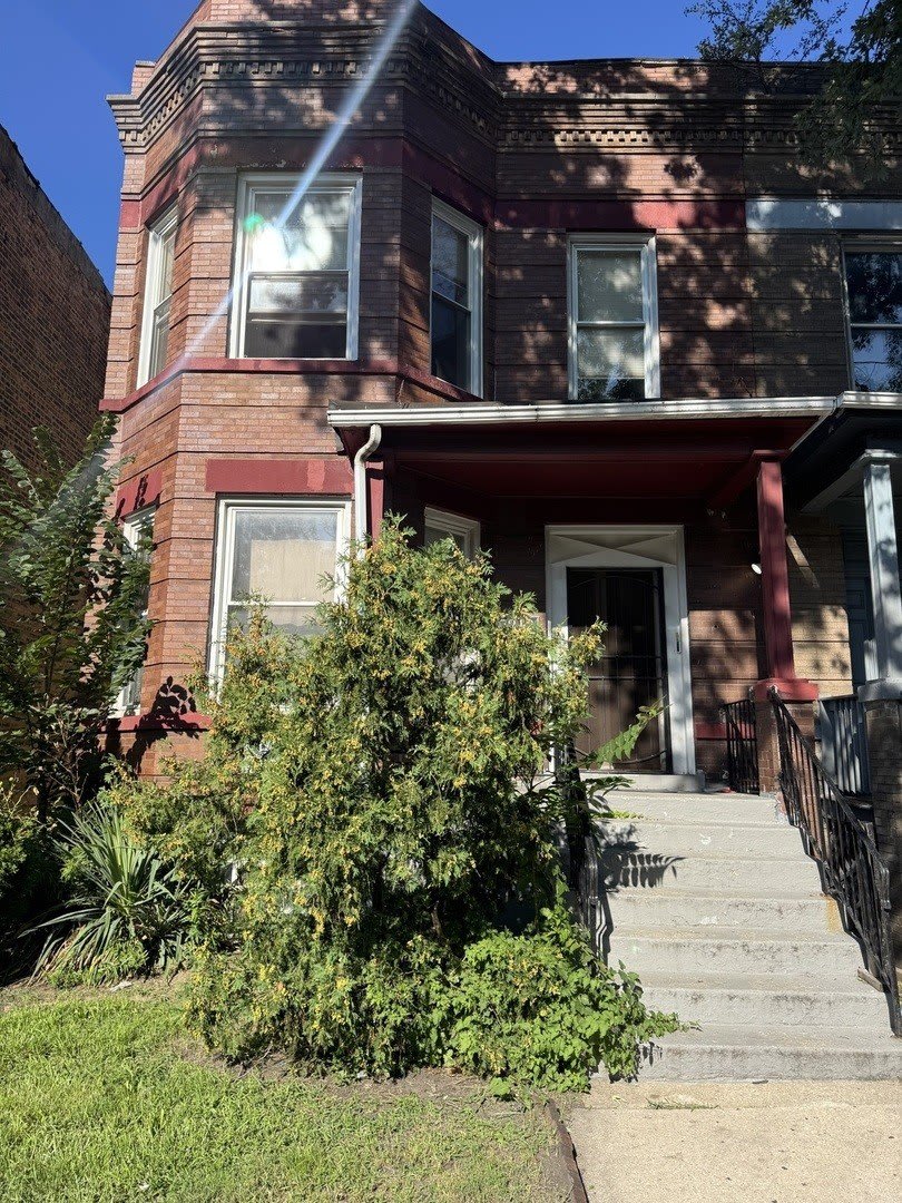 7212 S St Lawrence Avenue – photo 1