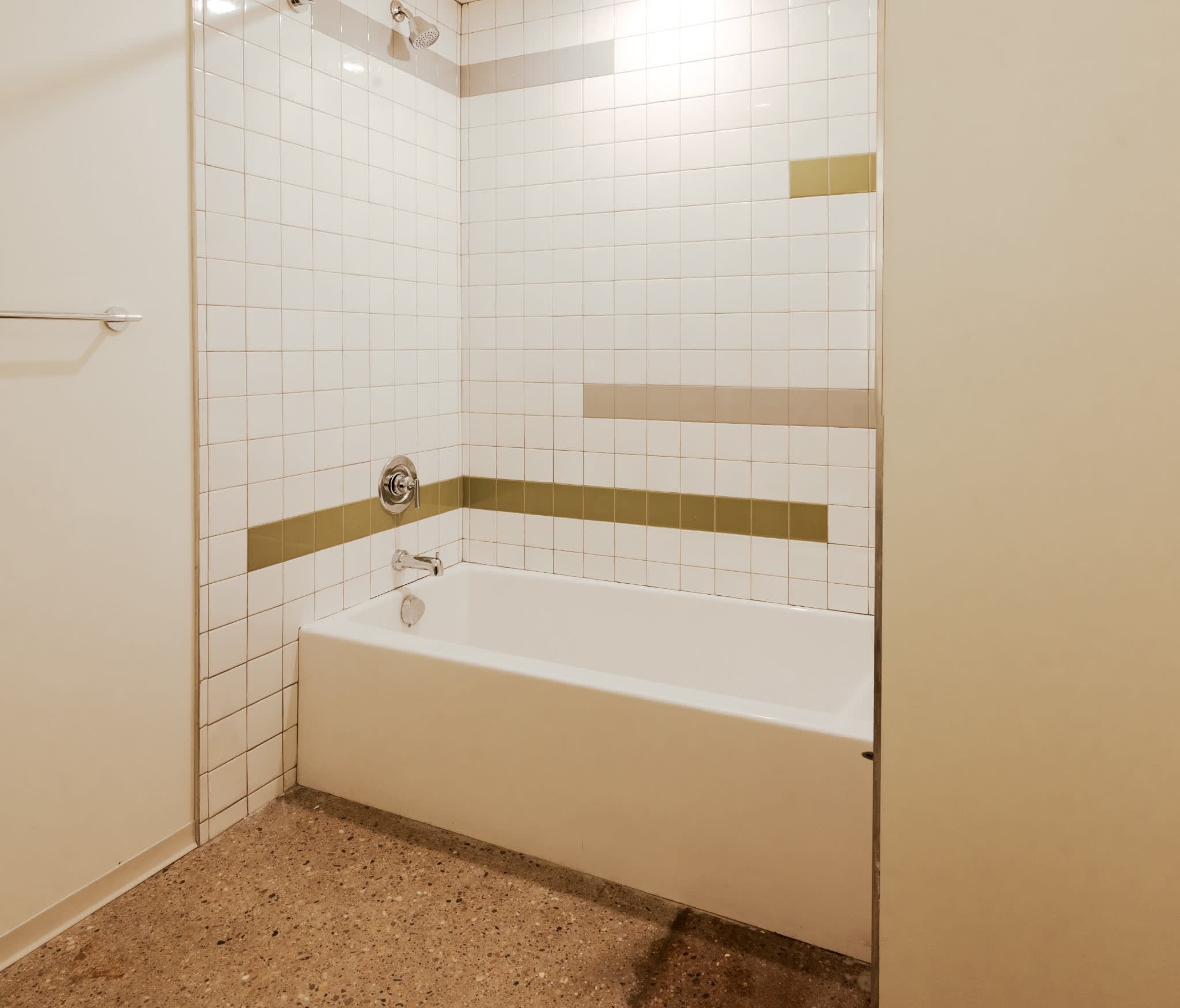13742 Three Oaks Road – photo 5