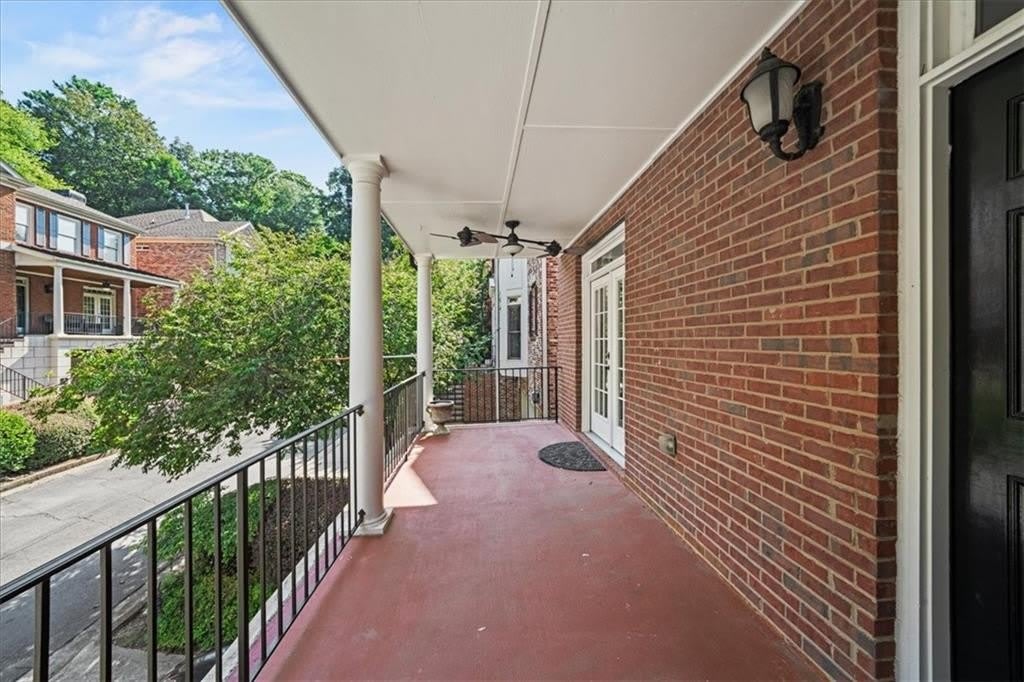 1127 Ashton Bluff Drive Ne – photo 2