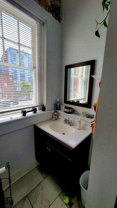 421 W Grace St – photo 2