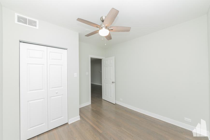 430 W Surf St – photo 4