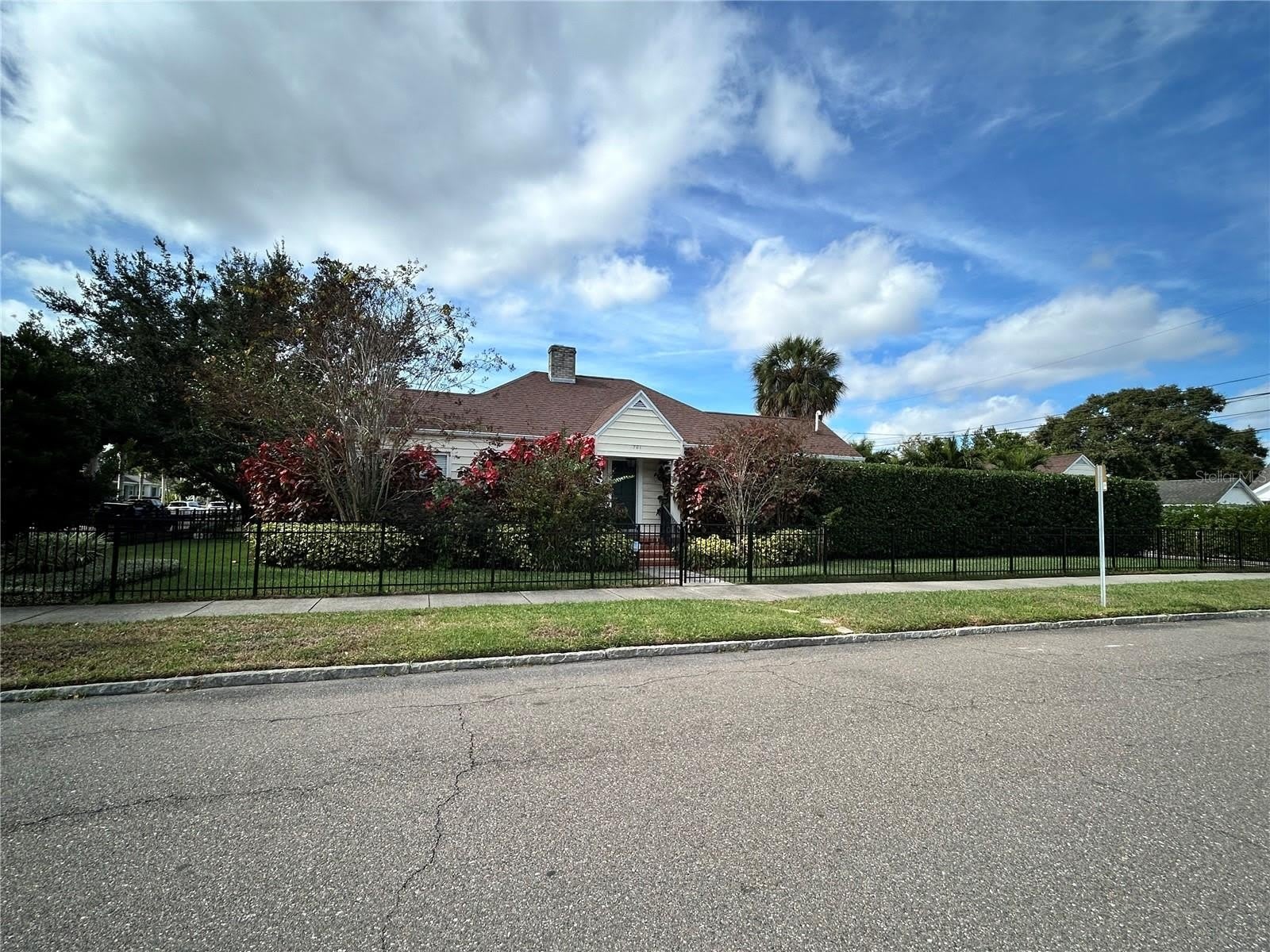 701 29TH Avenue N – photo 1
