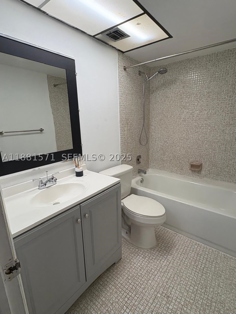 3001 NW 48th Ave – photo 4