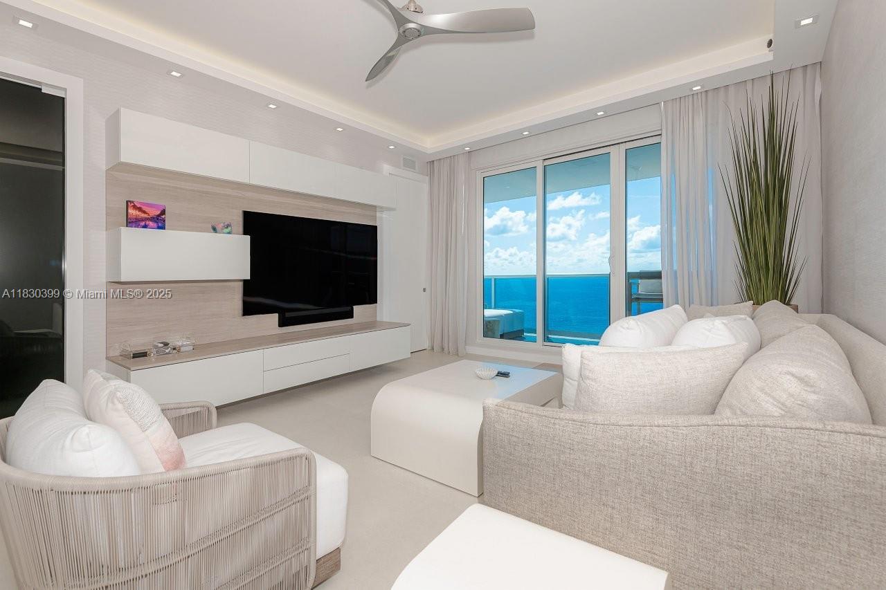 2301 Collins Avenue – photo 3
