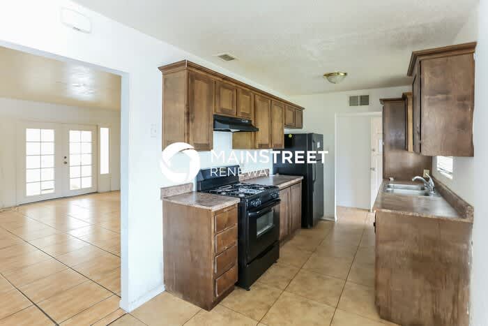 4721 East Polk Street – photo 4