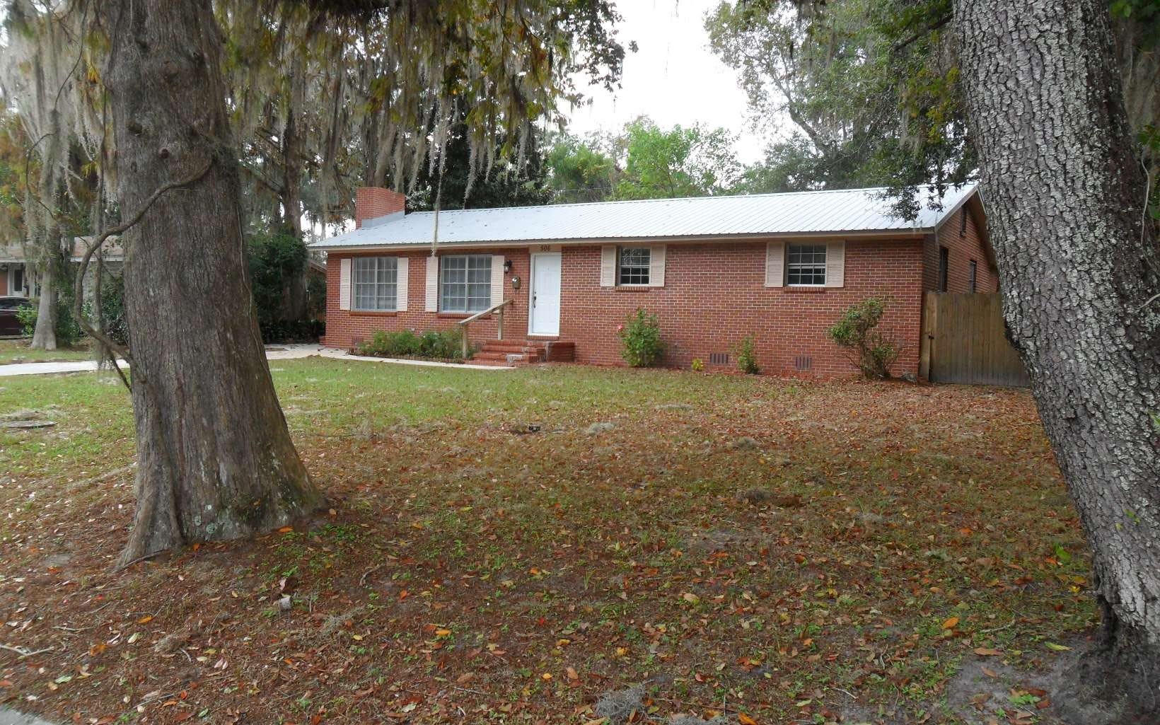 506 NW GWEN LAKE AVE. – photo 2