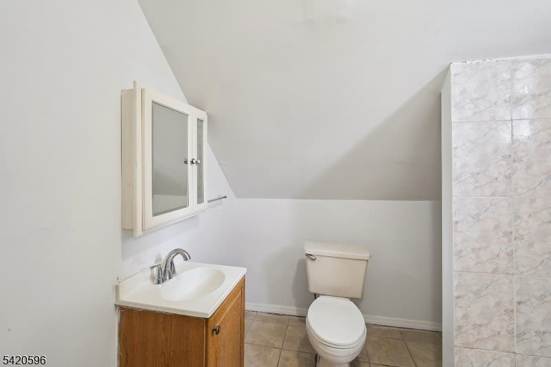 904 2Nd Ave – photo 2