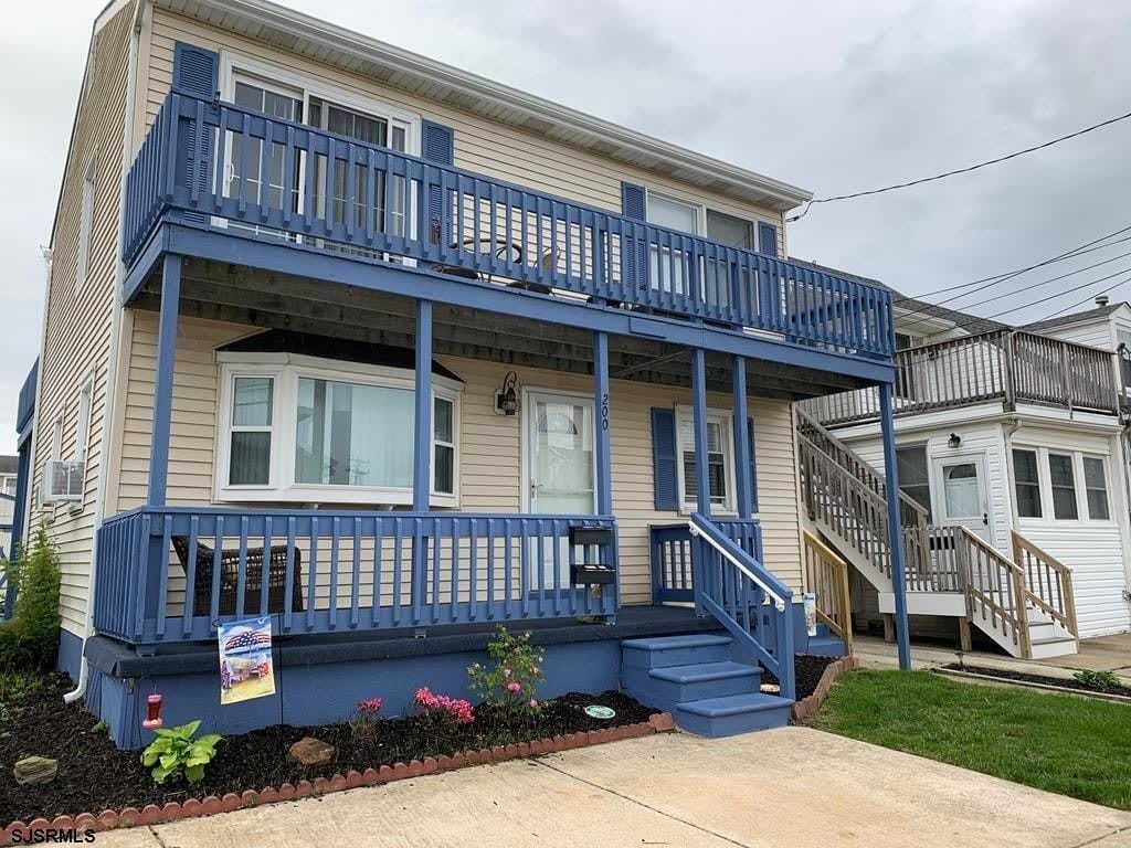200 N 3rd – photo 1