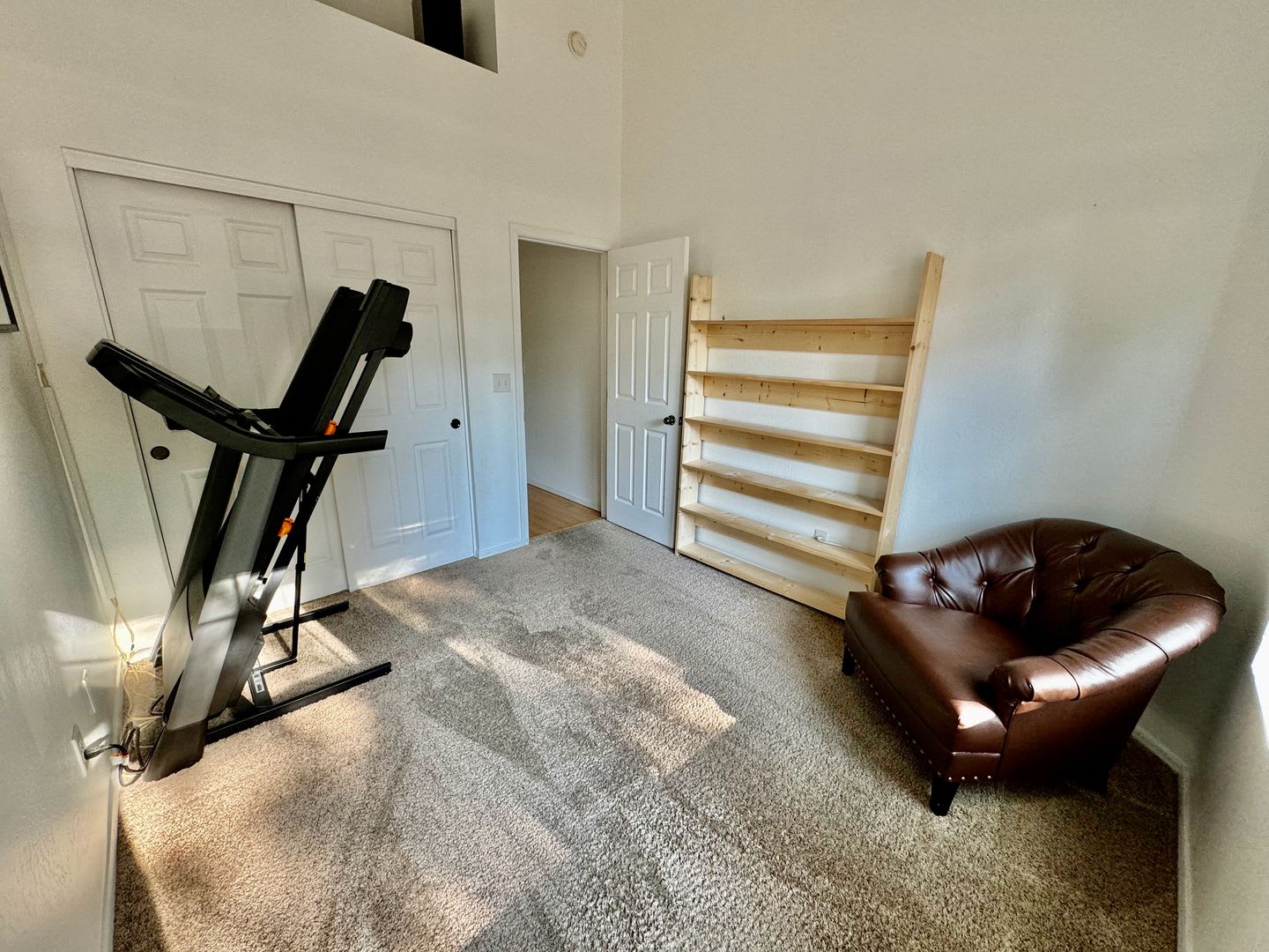 ponderosa trails 3 bedroom furnished home – photo 3