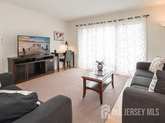 414 Lancaster Court – photo 3