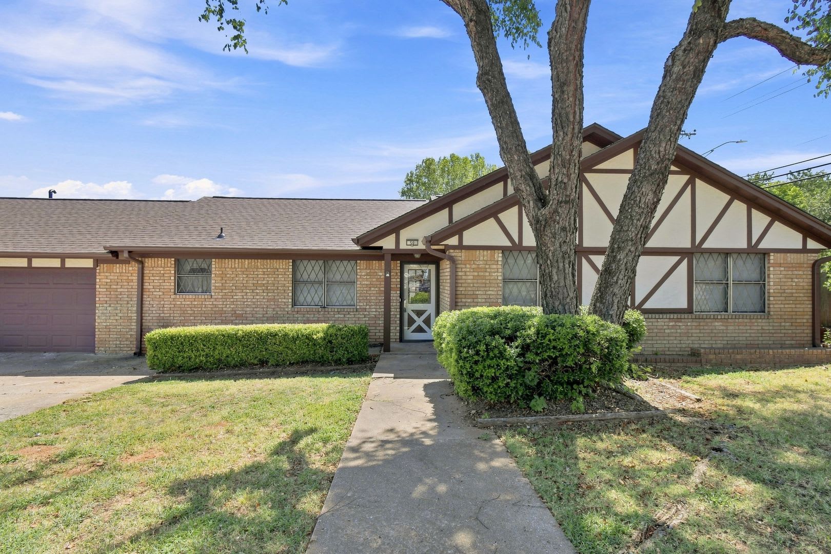 Fully Remodeled 3 Bedroom Home In Broken Arrow – photo 1