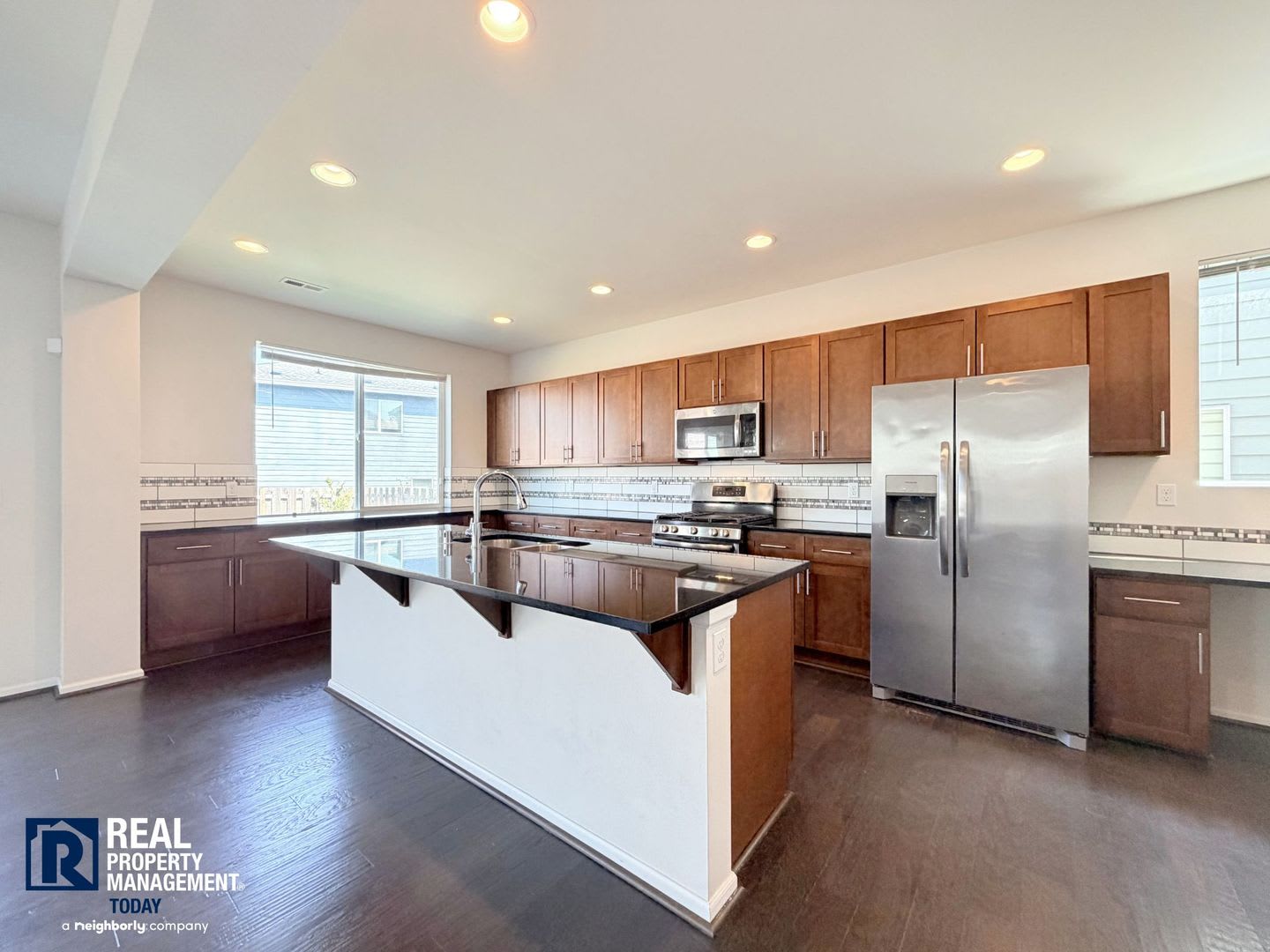Spacious 5-Bedroom Spanaway Home with Lower-Level Suite & Convenient JBLM Commute! – photo 2