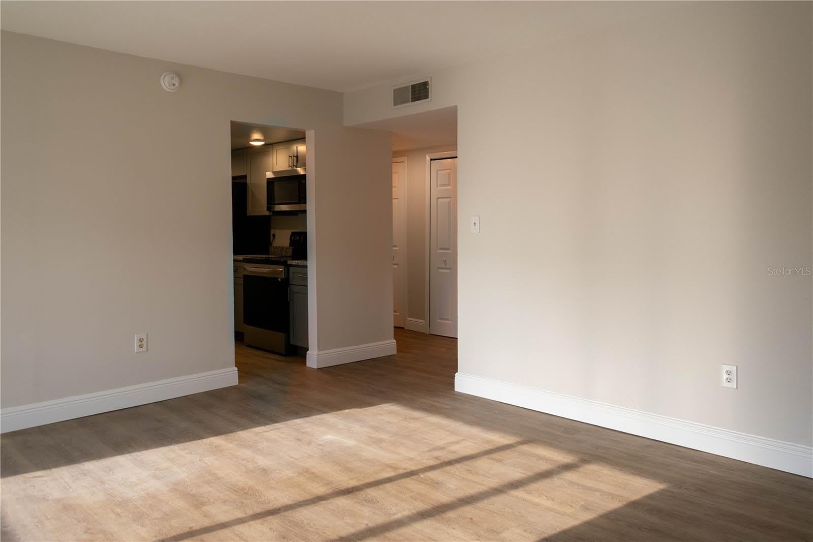 847 Sky Lake Circle – photo 5