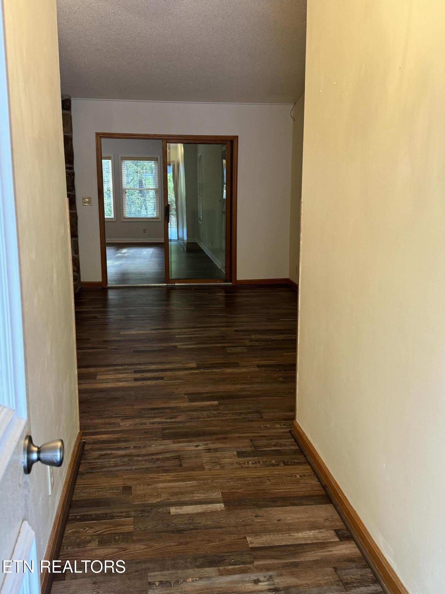 234 Amherst Lane – photo 4