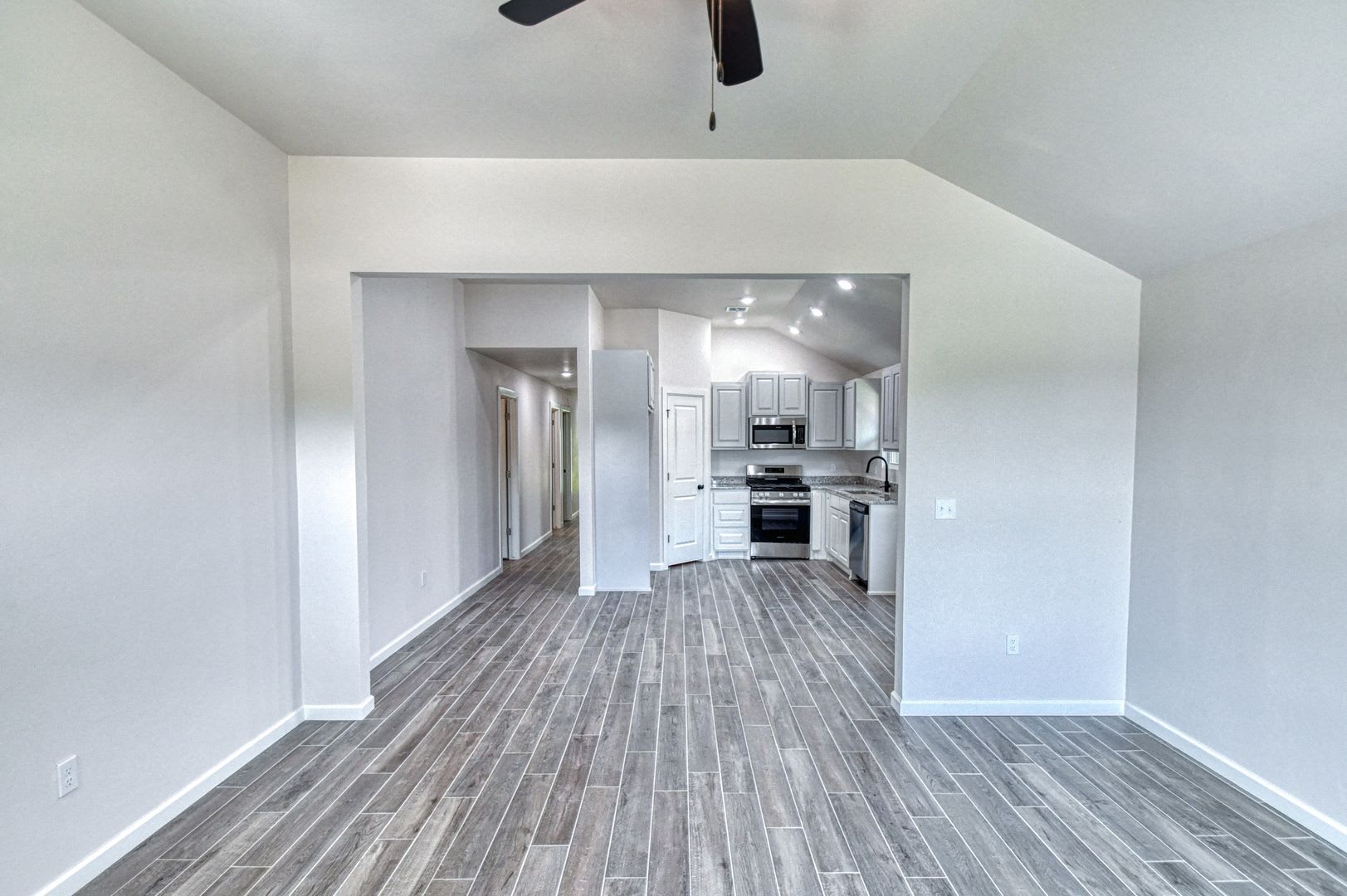 Move In Special: August Rent Free! – photo 5
