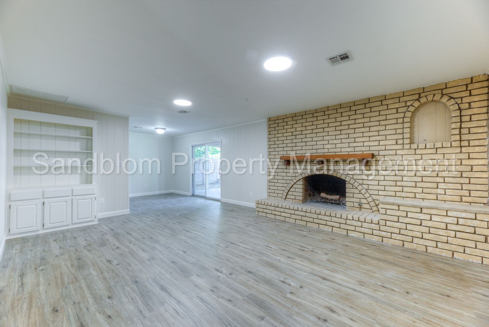 For Lease – photo 5