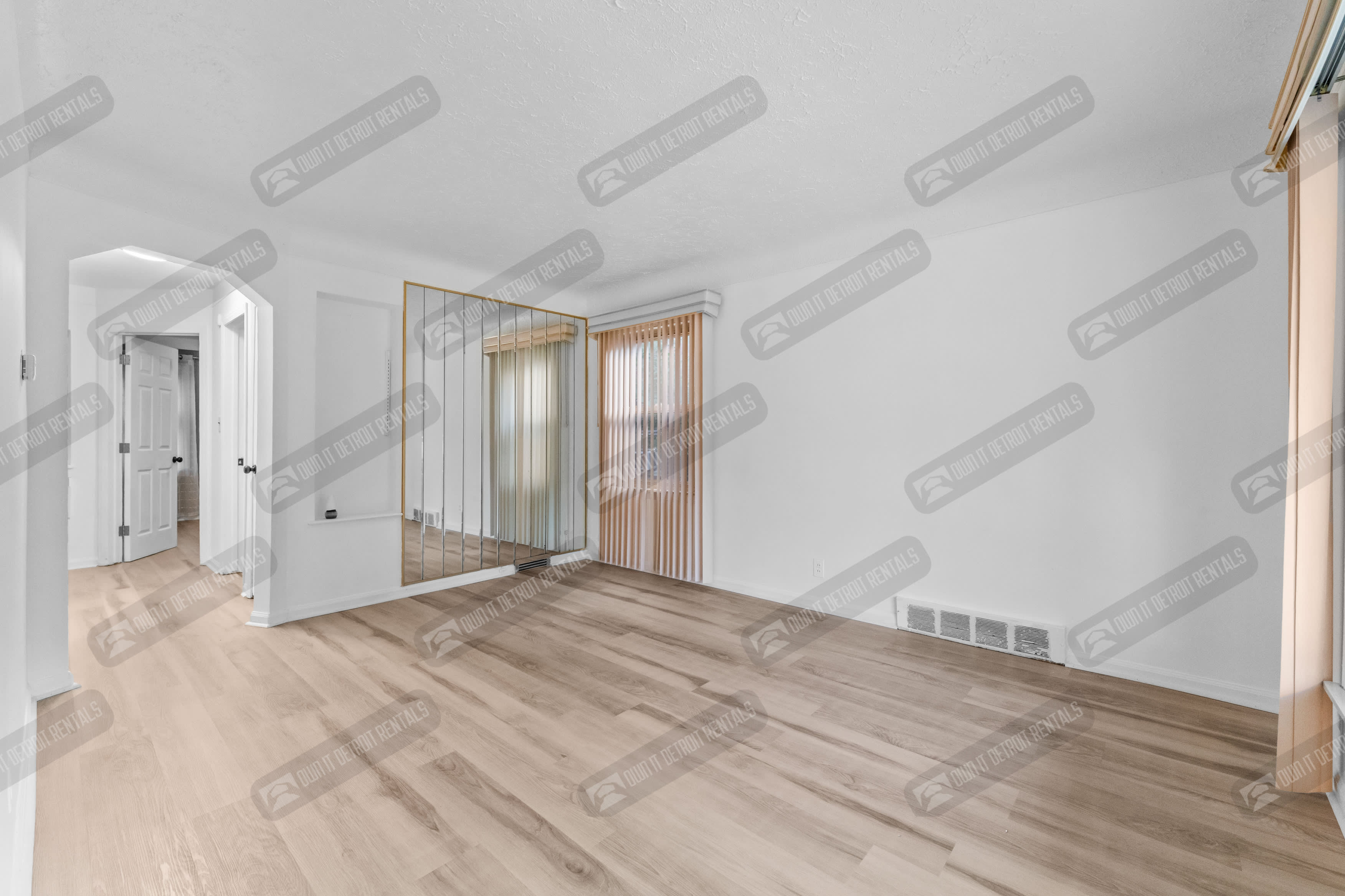 13751 Mecca St – photo 5